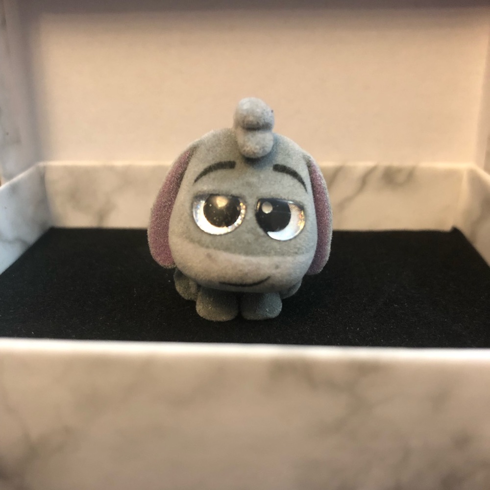 Disney Doorables series 6 Eeyore (Rare - flocked)